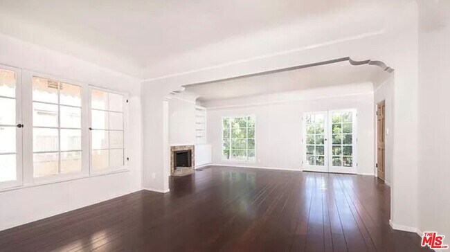 Foto del edificio - 753 N Croft Ave