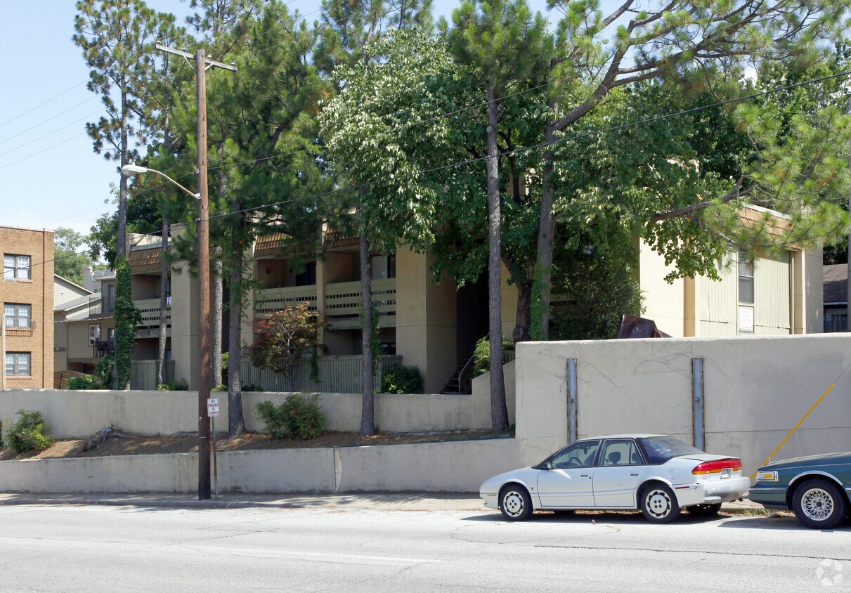 Foto del edificio - 1402 S St Louis Ave