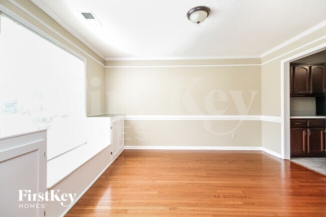 Foto del edificio - 2672 Morning Woods Dr