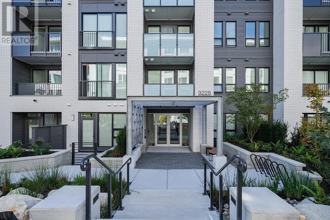 Building Photo - 9228-9228 Slopes Mews