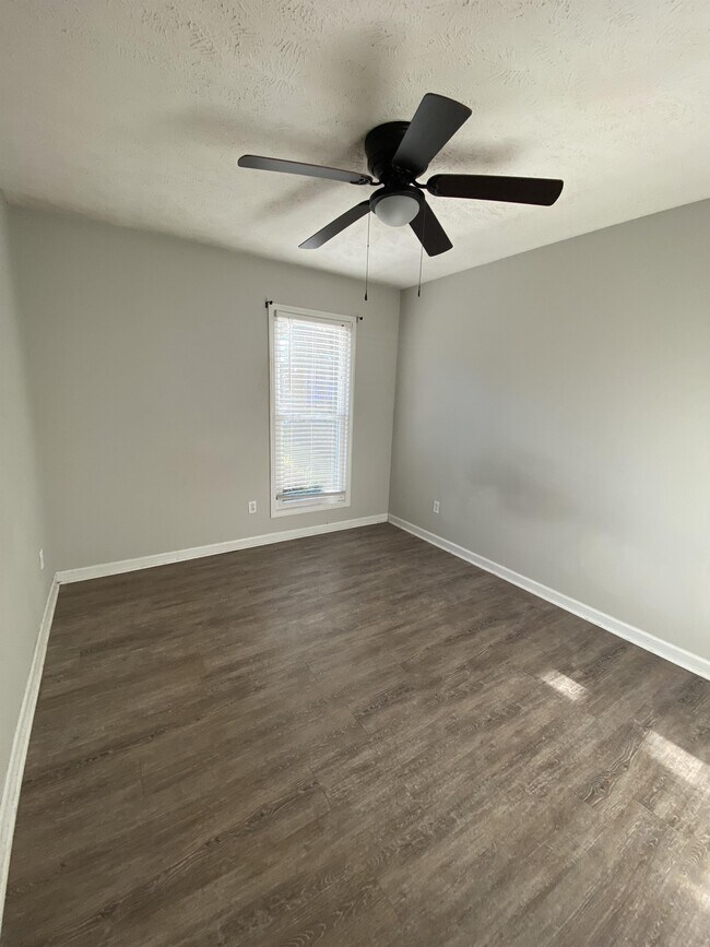 1786 Michelle Ct Unit 1786, Fayetteville, NC 28304 Apartment for Rent