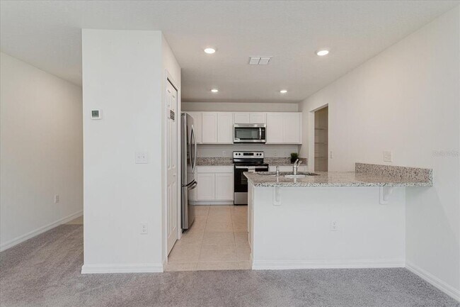 Building Photo - 352 Towns Cir