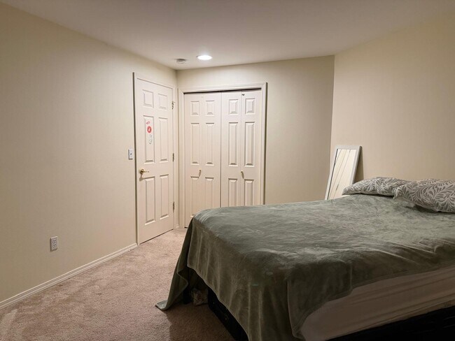 Foto del edificio - 2831 Hawkstone Ct
