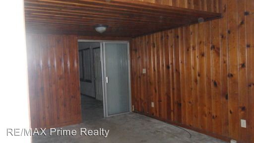 Building Photo - 5097 River Rd