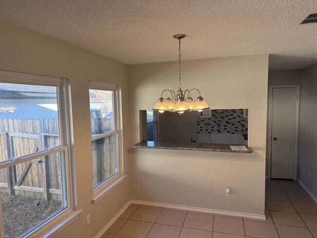 Foto del edificio - 3114 Clear Wing Ct