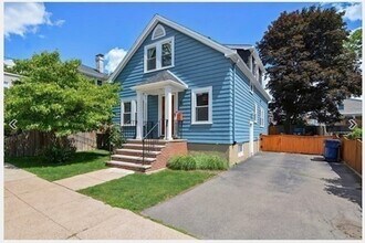 Building Photo - 36 Alleyne St