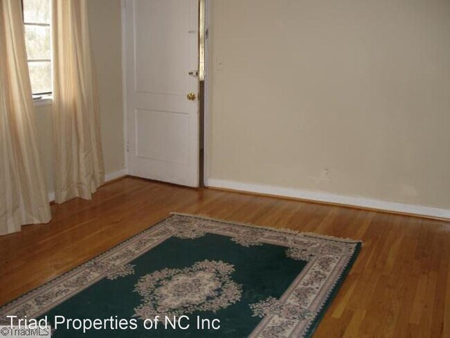 Building Photo - 2533 Miller Park Cir