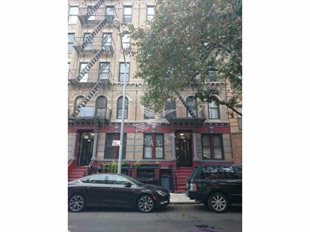 Primary Photo - 60 E 11th St