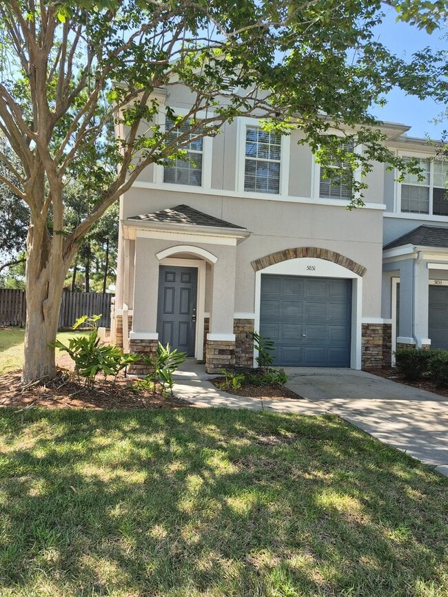 Building Photo - Welcome home