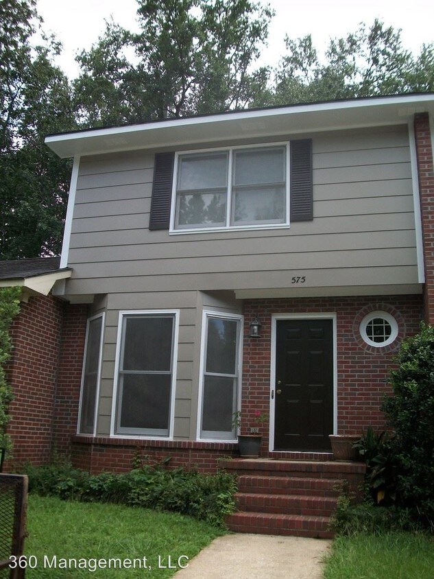 Primary Photo - 575 Greentree Terrace