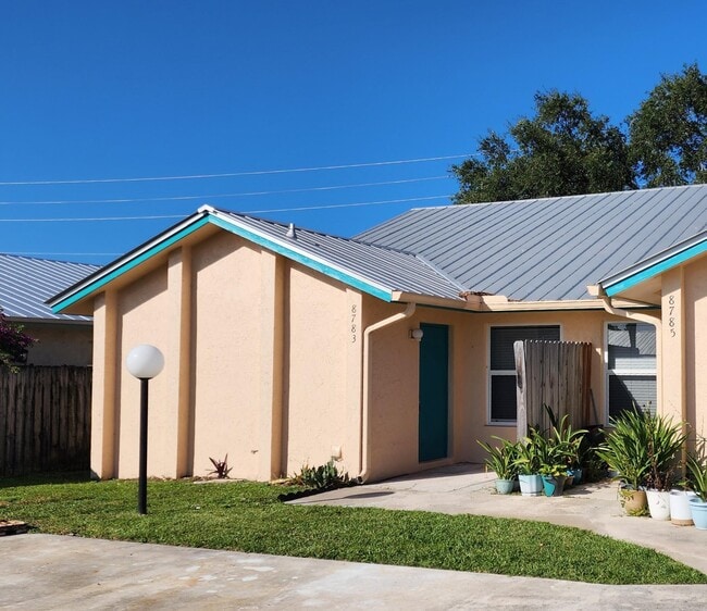 Building Photo - 8783 SE Hobe Ridge Ave
