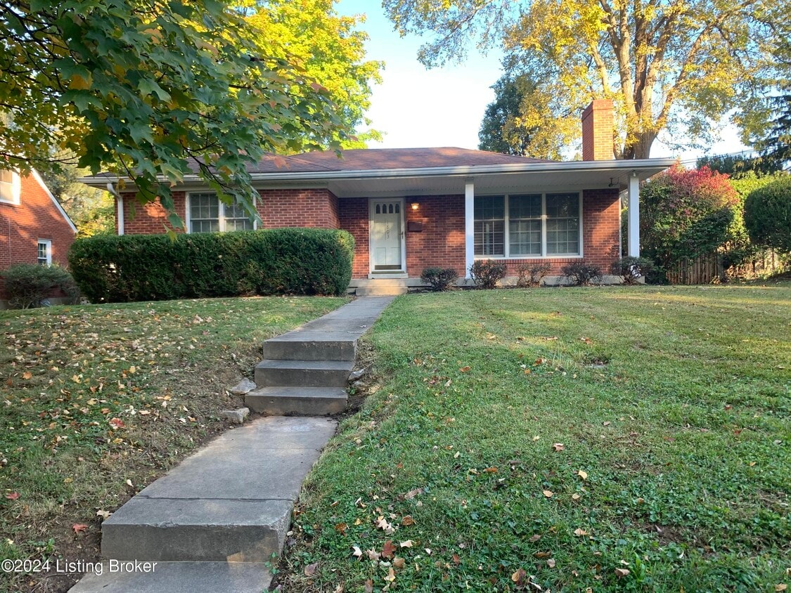 Primary Photo - 1803 Alfresco Pl
