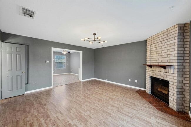 Building Photo - 1904 Goodrich Ave