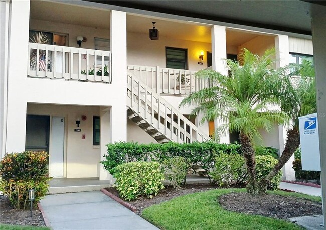 Building Photo - 7143 Wood Creek Dr