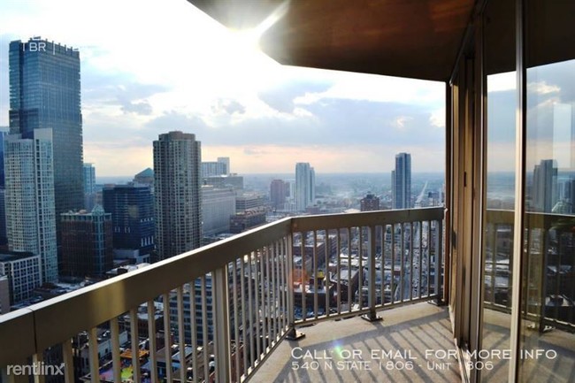Foto del edificio - Grand Plaza (540 N STATE 1806)