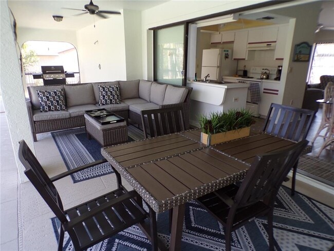 Foto del edificio - 1124 Barbour Ave