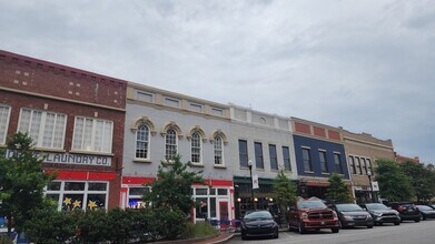 Building Photo - 452 2nd St