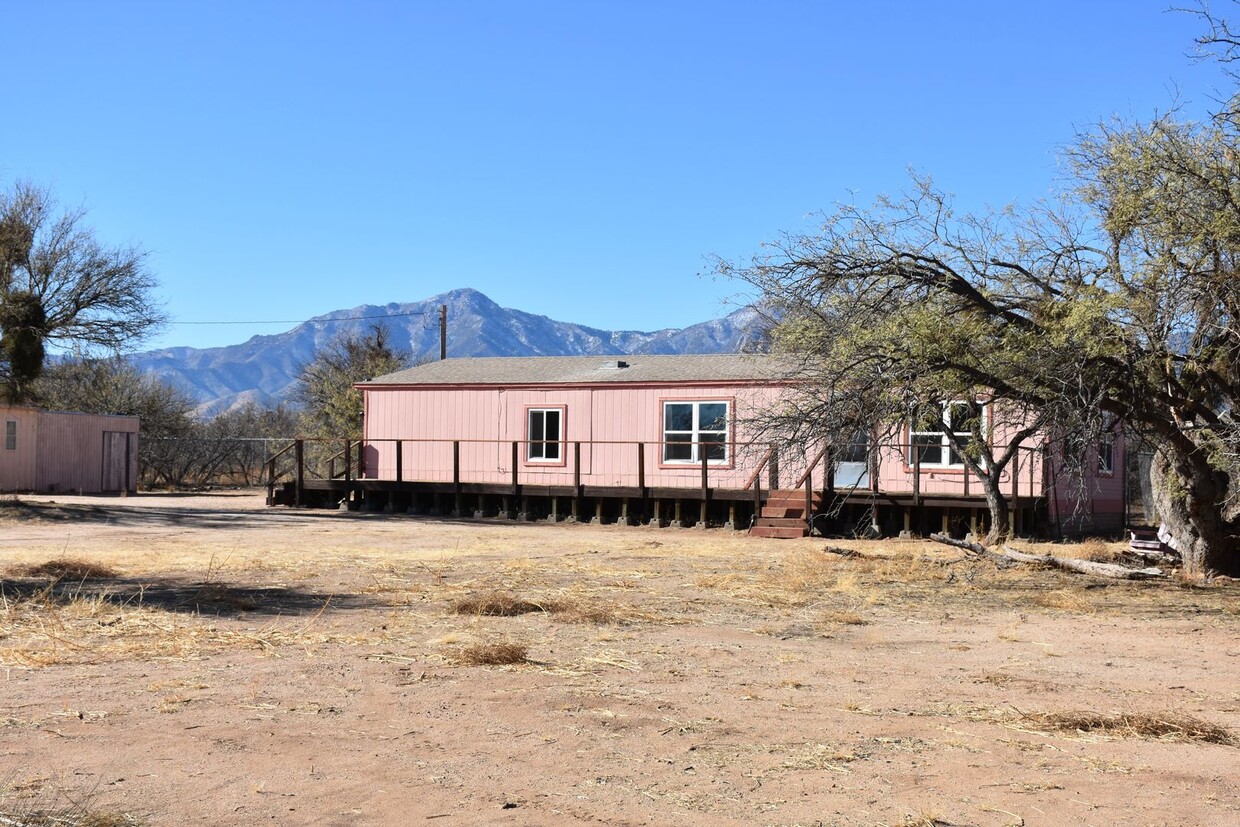 Primary Photo - Great views on four acres.