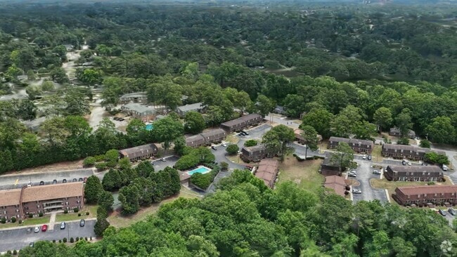  - Cross Creek Cove