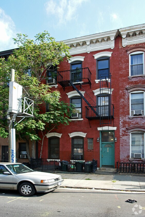 Primary Photo - 131 23rd St