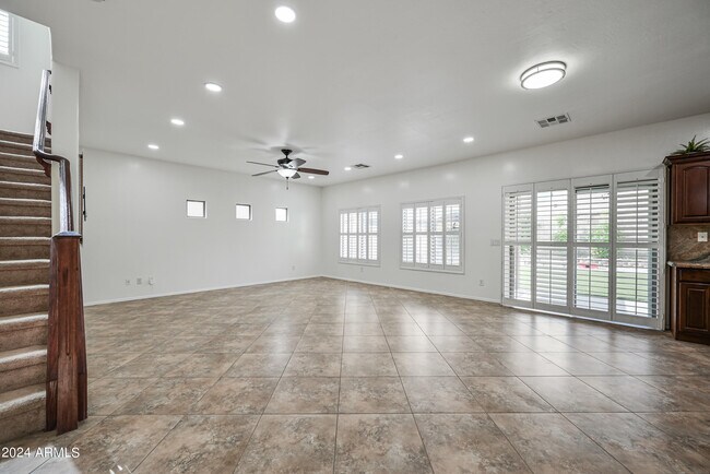 Foto del edificio - 2338 W Hunter Ct