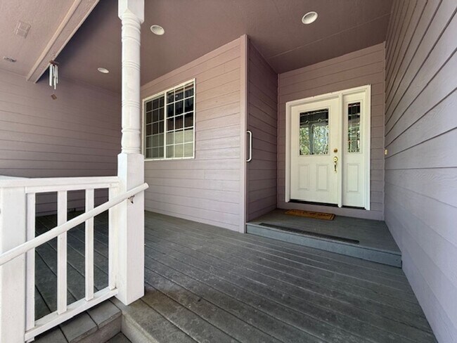 Foto del edificio - 4-bedroom 2.5 Bath McMinnville OR 97128