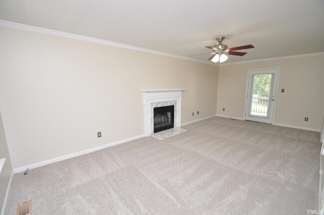 Building Photo - 1404 Woodline Dr