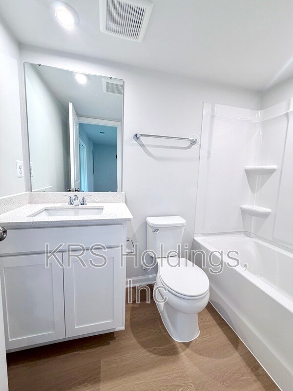 Foto del edificio - 315 Oldfield Dr
