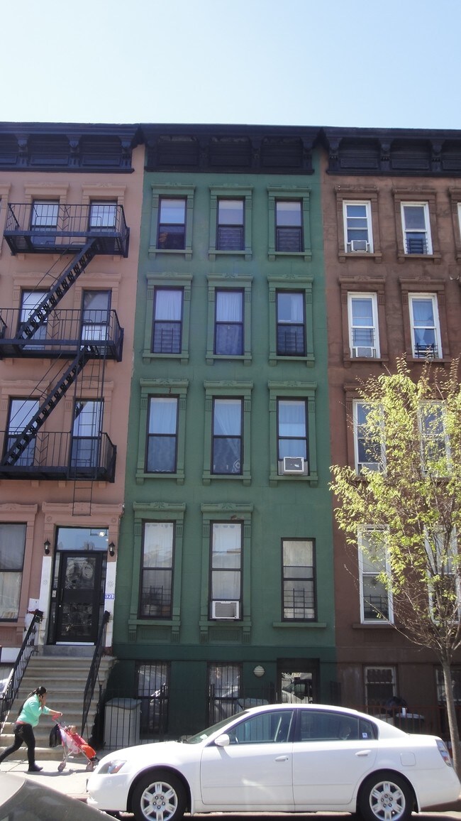 170 East 108th St - 1509 Lexington Ave