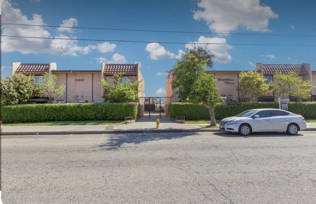 Foto principal - 11937 Magnolia St