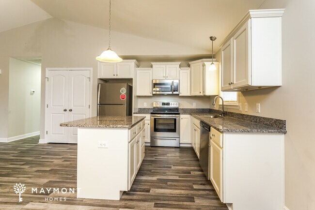 Foto del edificio - 121 Mountain View Church Rd