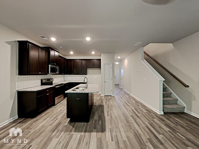 Foto del edificio - 4940 Lower Elm St