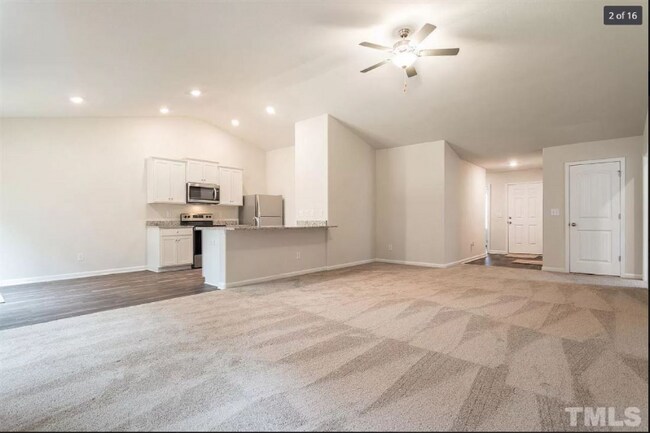 Foto del edificio - 335 Windbreak Ln