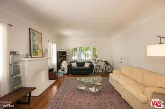 Building Photo - 451 N Spaulding Ave