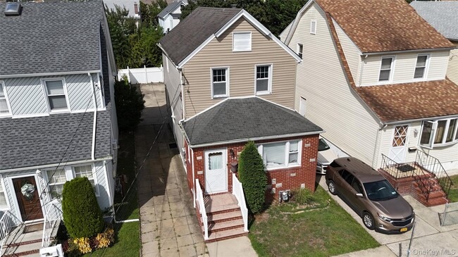 Building Photo - 105 Pilgrim Pl