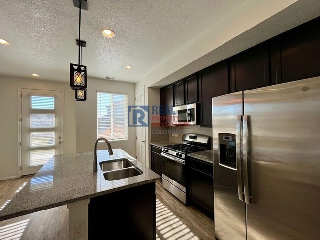 Foto del edificio - 23630 E 5th Pl