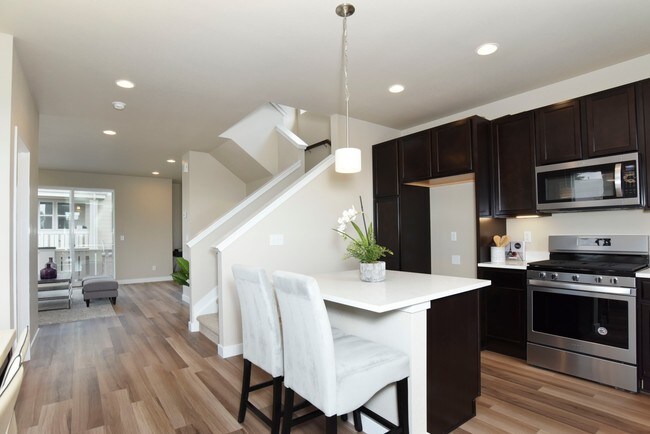 Building Photo - 2348 S Troy Ct