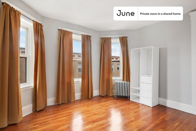 Foto del edificio - Room in Shared 4 bed/1 bath home