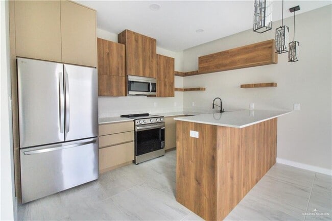 Building Photo - 19 Corales St