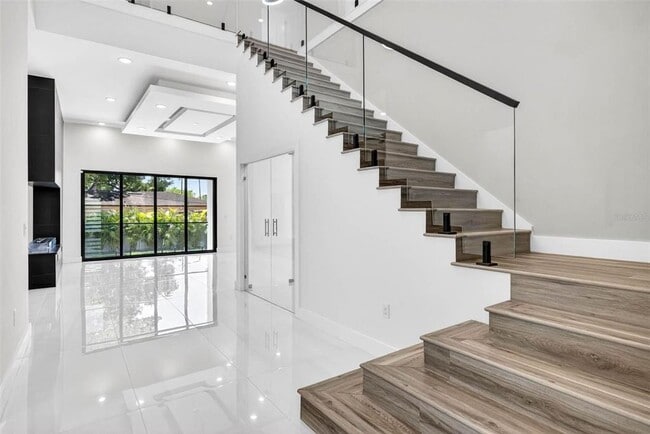 Foto del edificio - 4426 W Euclid Ave