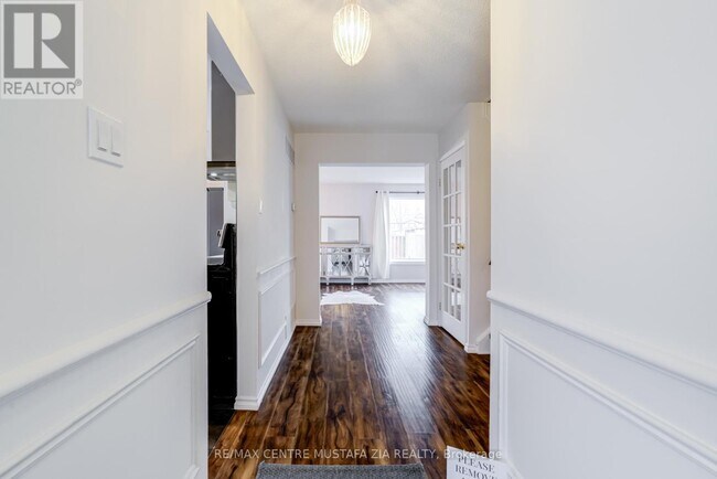 Photo du bâtiment - 3025 Oslo Crescent