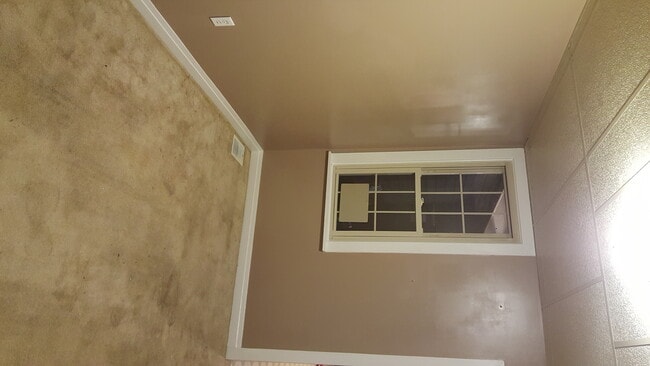 Building Photo - 430 New St