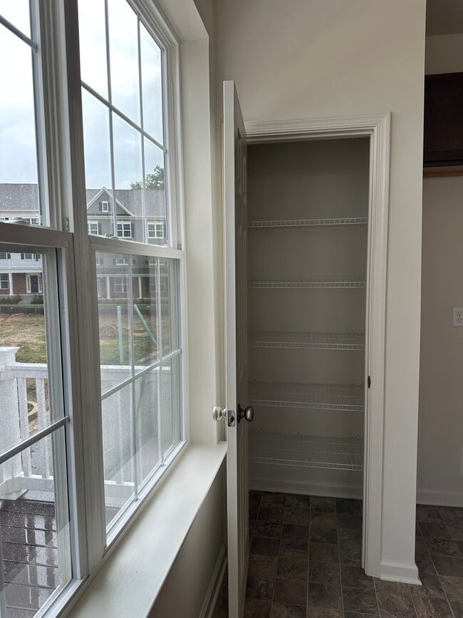 Building Photo - 401 Lenape Wy