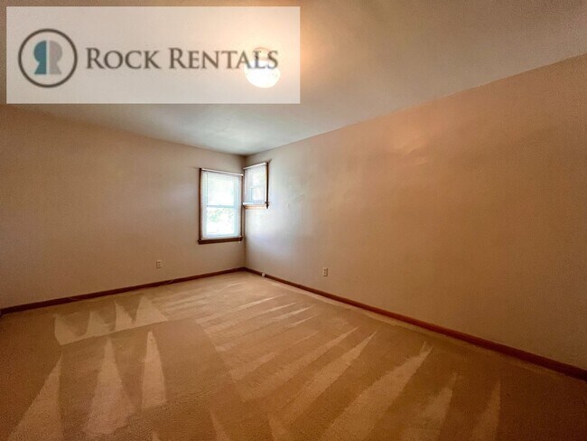 Foto del edificio - 718 N Poplar St