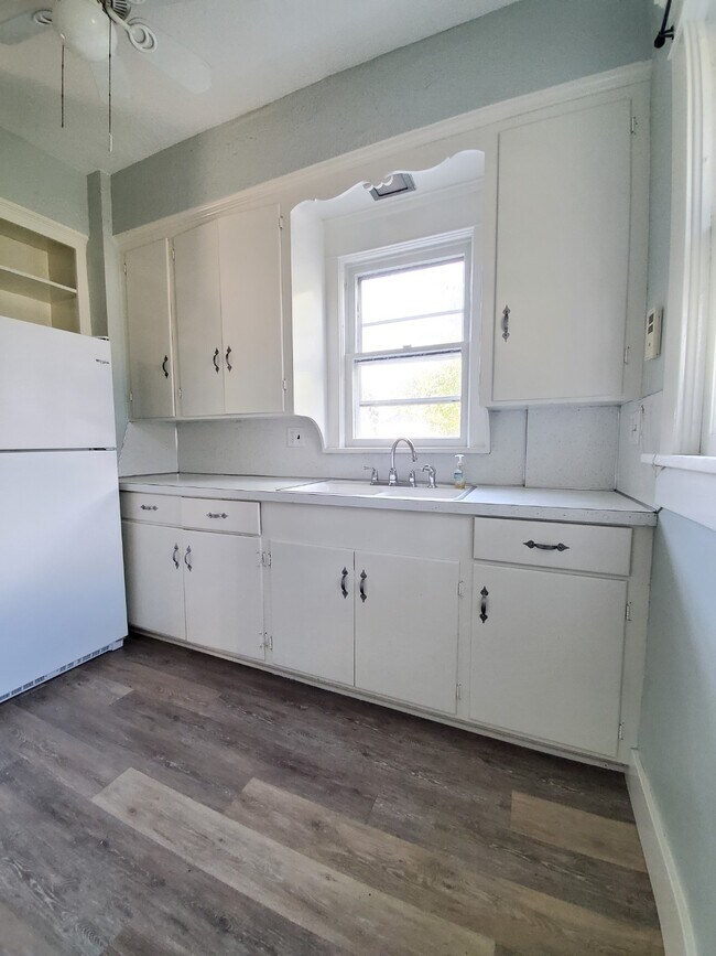 Foto del edificio - 909 Shadyside Ave SW