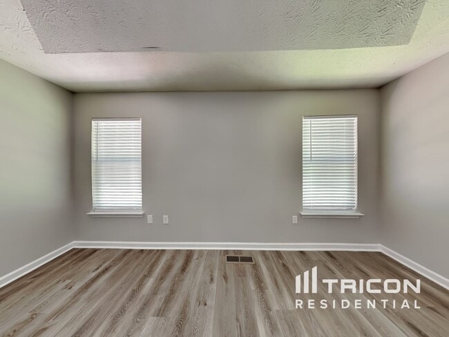 Foto del edificio - 2506 Lakeside Dr