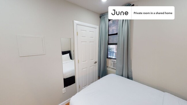 Building Photo - Room in Shared 3 bed/1 bath home in East Village