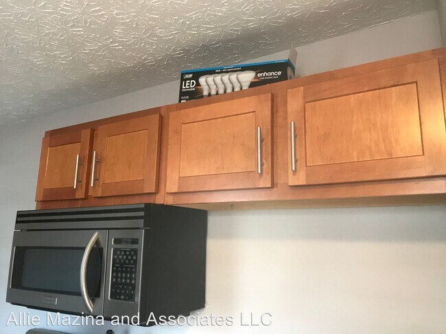 Foto del edificio - 3 br, 1.5 bath House - 21301 Watson Rd