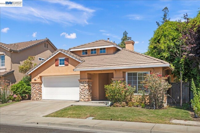 Building Photo - 38806 Litchfield Cir