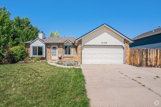 Building Photo - 2139 Daley Dr